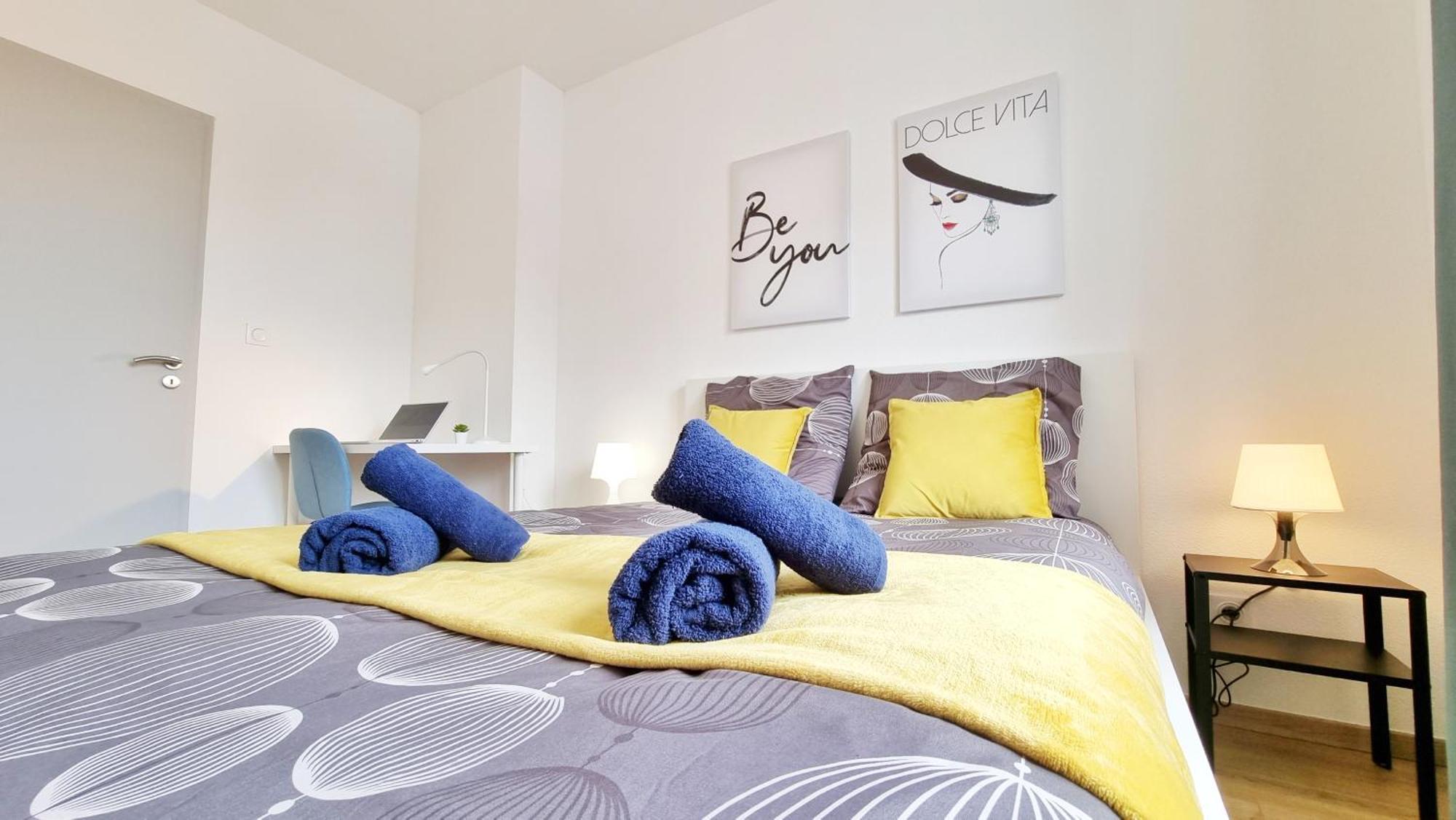 Le Triplex - 5 Chambres - 10 Pers- Fibre - Relax Bnb Mulhouse Luaran gambar