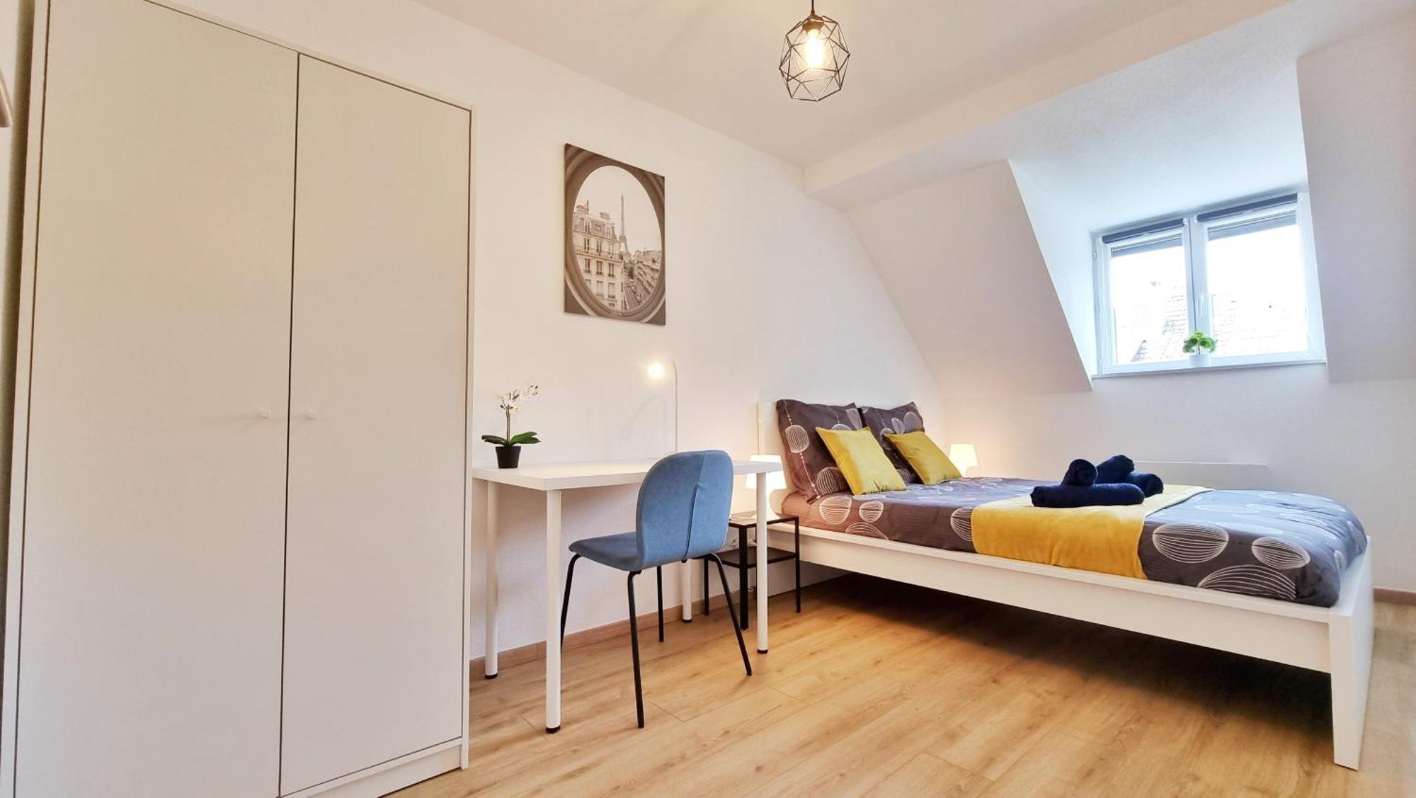 Le Triplex - 5 Chambres - 10 Pers- Fibre - Relax Bnb Mulhouse Luaran gambar