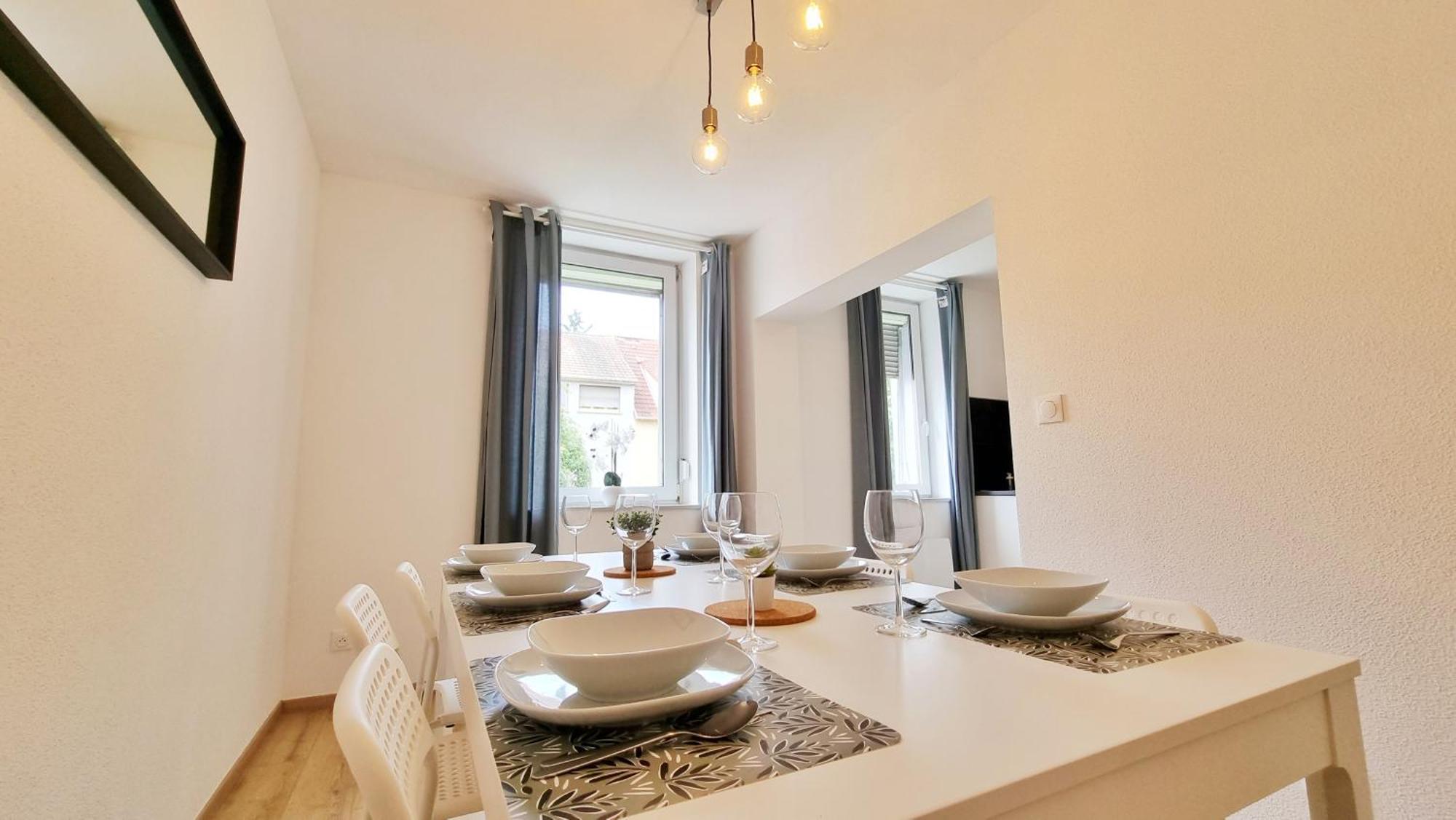 Le Triplex - 5 Chambres - 10 Pers- Fibre - Relax Bnb Mulhouse Luaran gambar